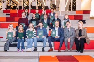 Gruppenfoto mit Preisträgern. (c) Kay Müller, Universität Salzburg